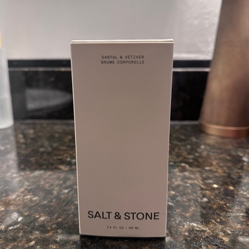 Salt & Stone Santal & Vétiver Body Mist - 3.4oz NIB - Picture 2 of 6